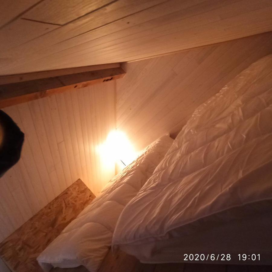Une Tiny House A Decouvrir Au Coeur De La Cite ! Контрексевіль Екстер'єр фото
