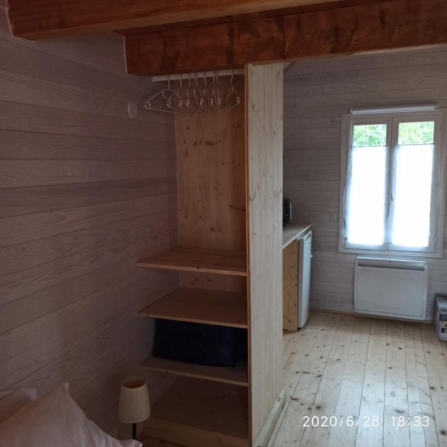 Une Tiny House A Decouvrir Au Coeur De La Cite ! Контрексевіль Екстер'єр фото